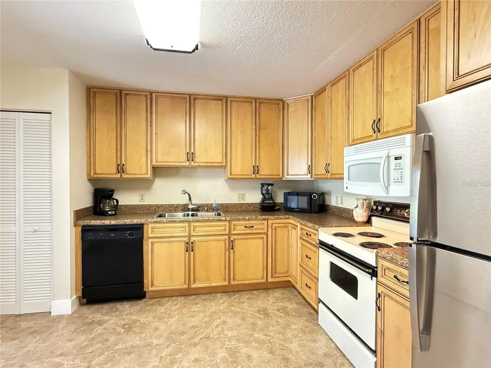 33 ANDREA DRIVE New Smyrna Beach, FL 32168