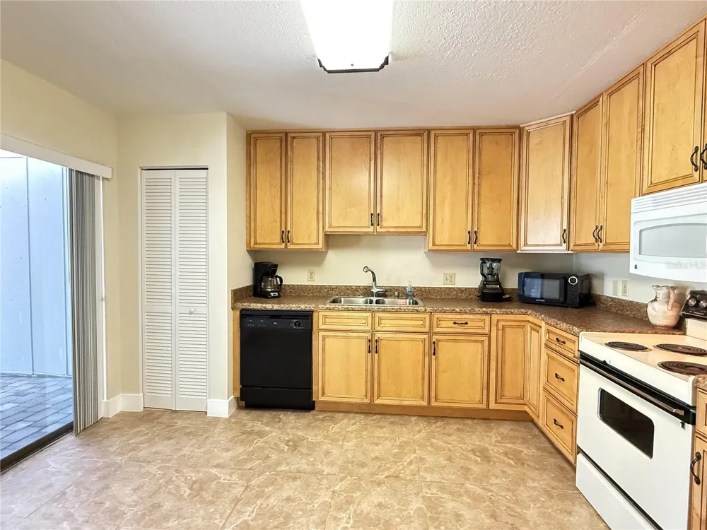 33 ANDREA DRIVE New Smyrna Beach, FL 32168