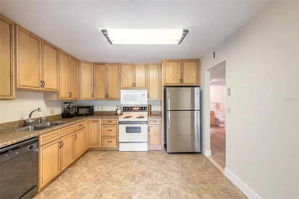 33 ANDREA DRIVE New Smyrna Beach, FL 32168
