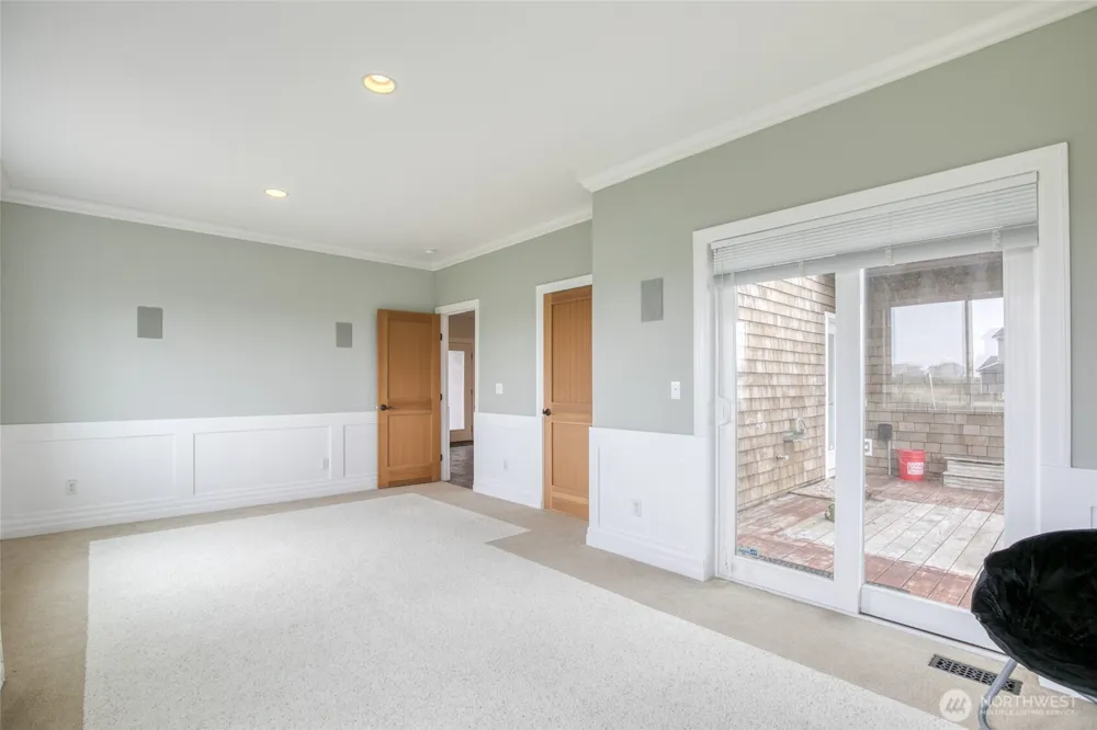 470 W Wind Street Ocean Shores, WA 98569