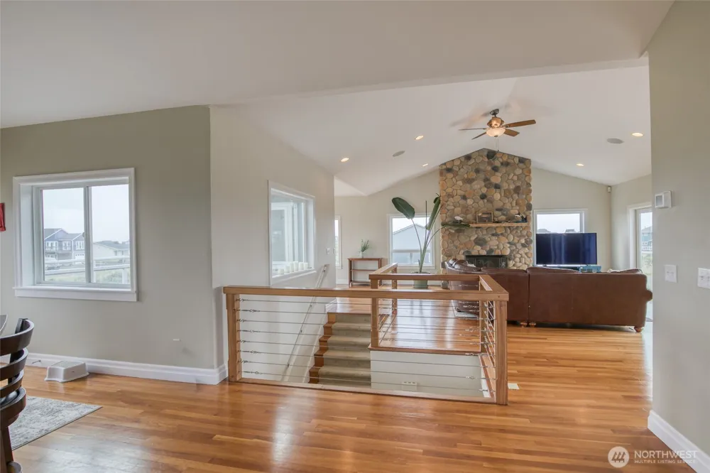 470 W Wind Street Ocean Shores, WA 98569