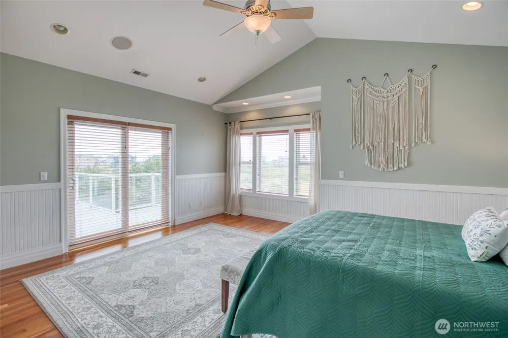 470 W Wind Street Ocean Shores, WA 98569