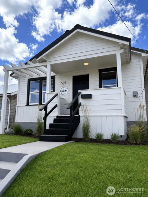 504 Methow Street
