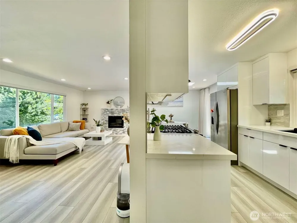 1261 150th Avenue SE Bellevue, WA 98007