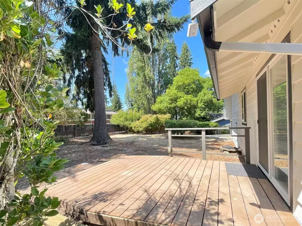 1261 150th Avenue SE Bellevue, WA 98007
