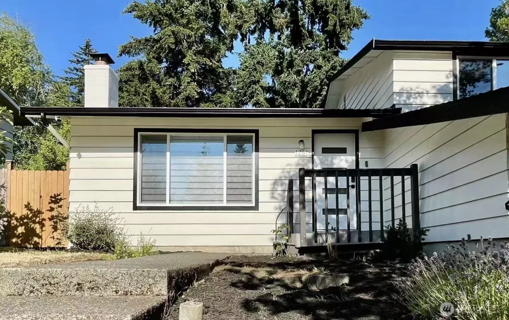 1261 150th Avenue SE Bellevue, WA 98007