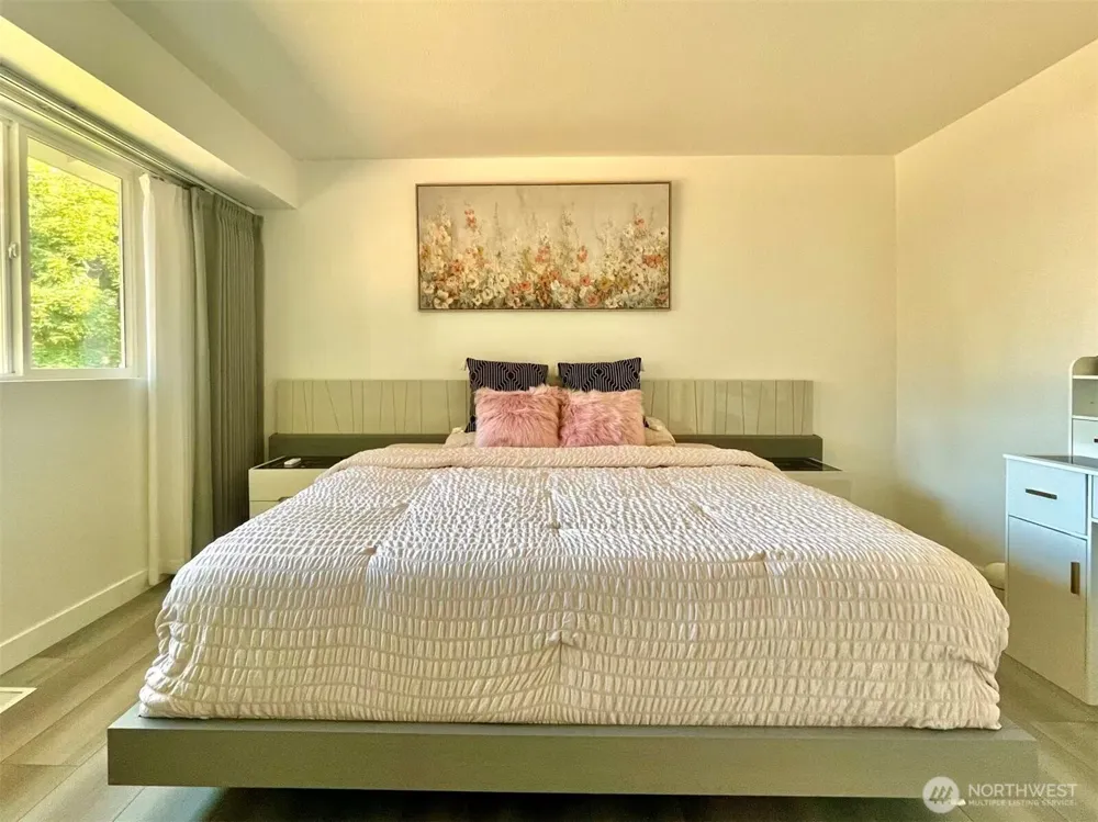 1261 150th Avenue SE Bellevue, WA 98007