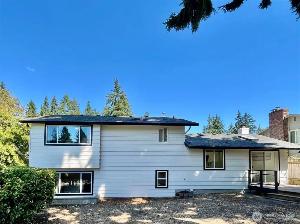 1261 150th Avenue SE Bellevue, WA 98007