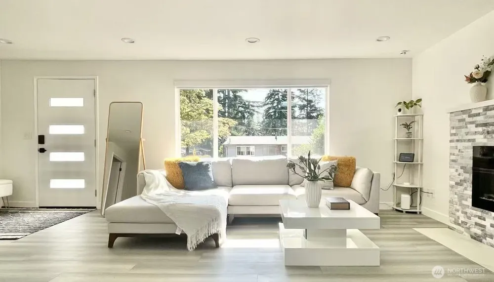 1261 150th Avenue SE Bellevue, WA 98007