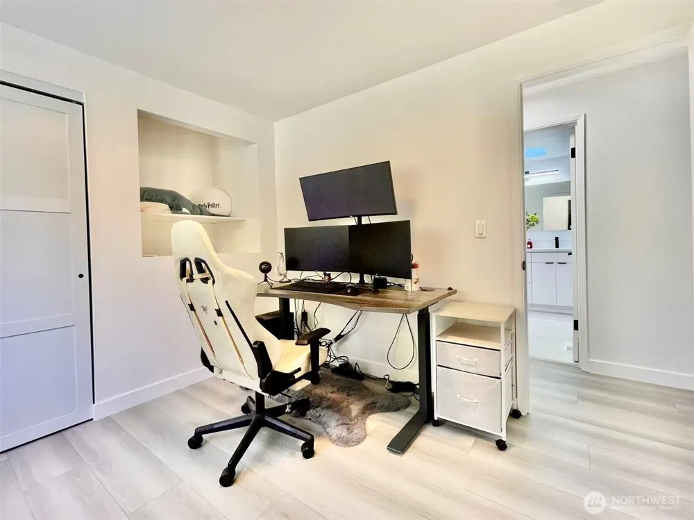 1261 150th Avenue SE Bellevue, WA 98007