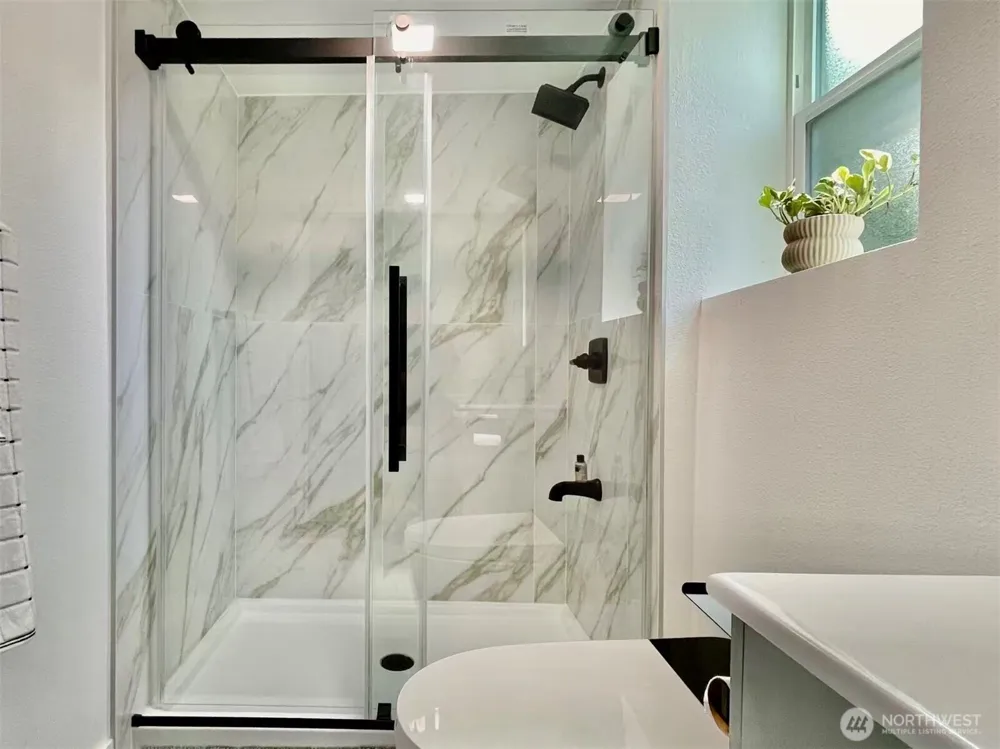 1261 150th Avenue SE Bellevue, WA 98007