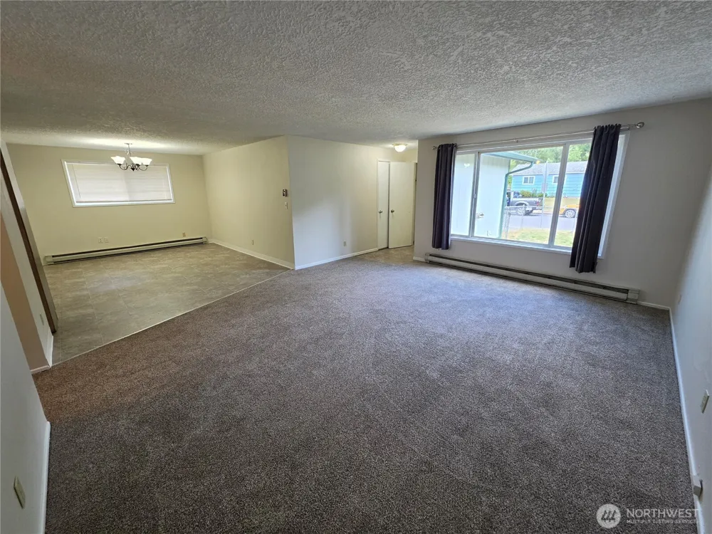 1407 Bowmont Avenue Kelso, WA 98626