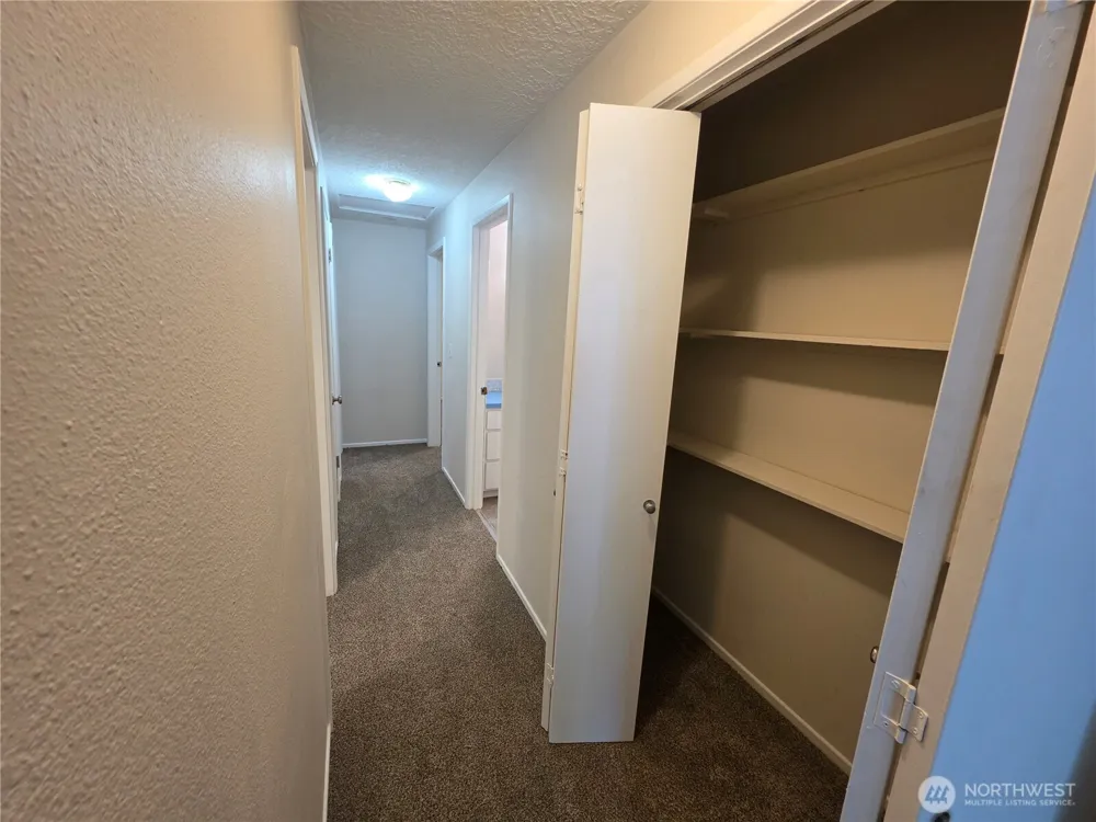 1407 Bowmont Avenue Kelso, WA 98626