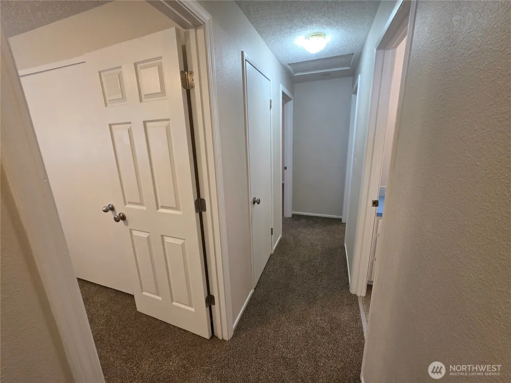 1407 Bowmont Avenue Kelso, WA 98626