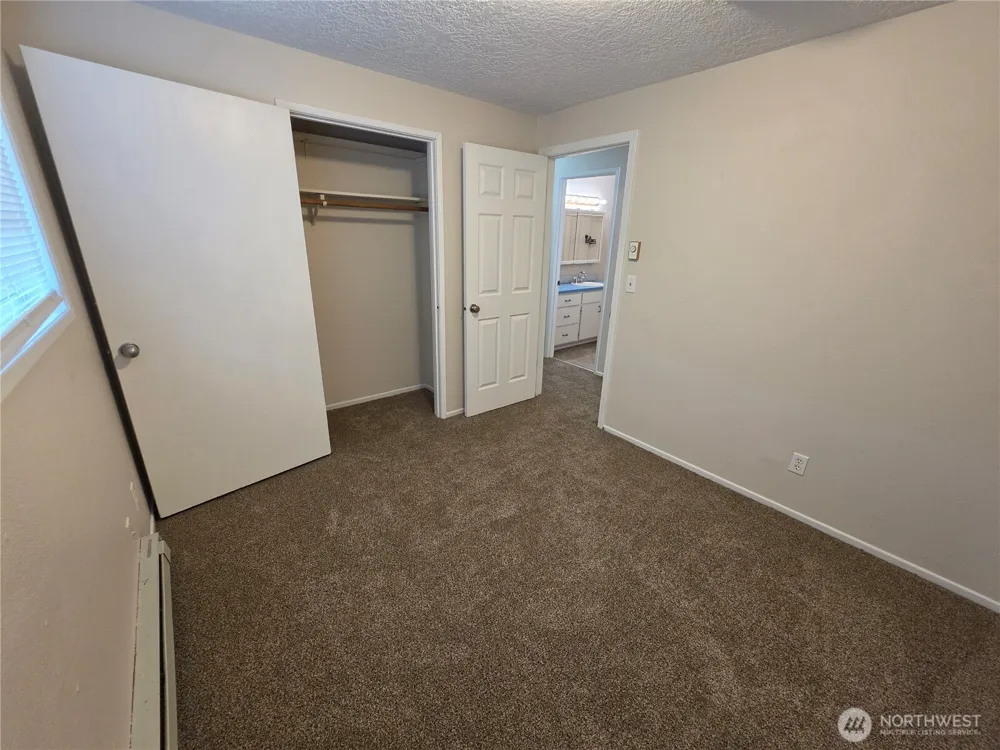 1407 Bowmont Avenue Kelso, WA 98626