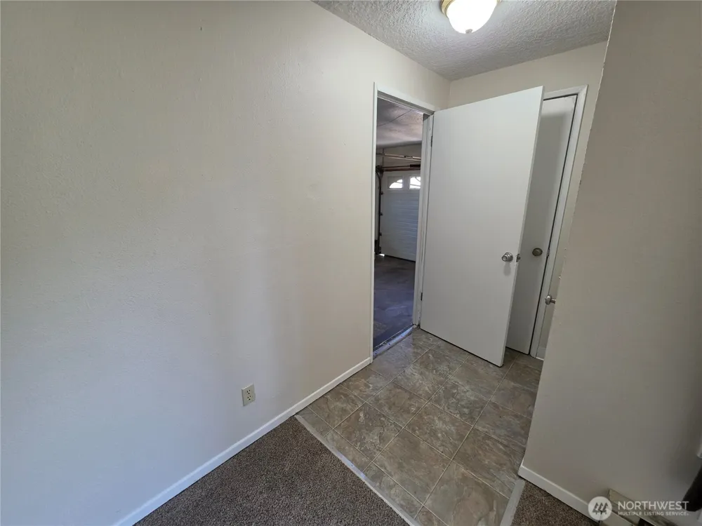 1407 Bowmont Avenue Kelso, WA 98626