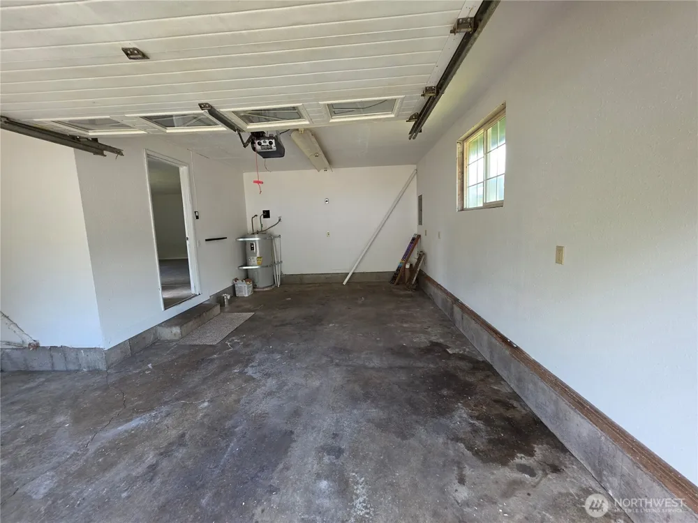 1407 Bowmont Avenue Kelso, WA 98626