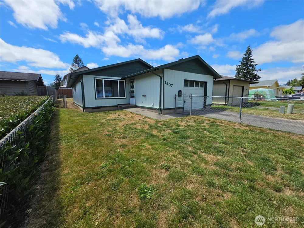 1407 Bowmont Avenue Kelso, WA 98626