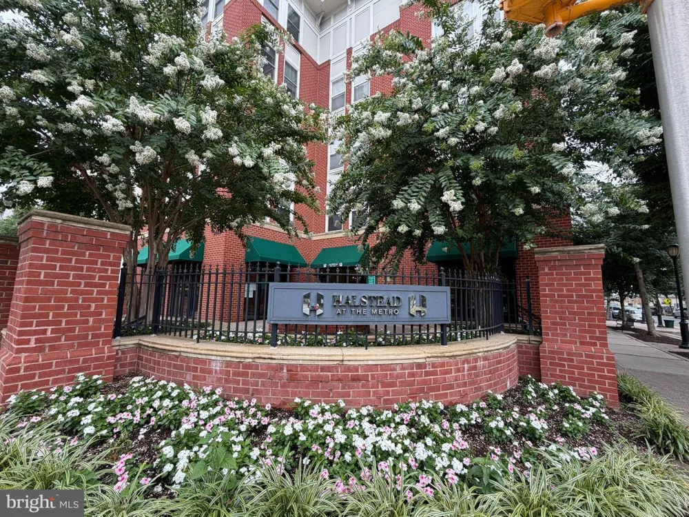 2655 PROSPERITY AVENUE #311 Fairfax, VA 22031