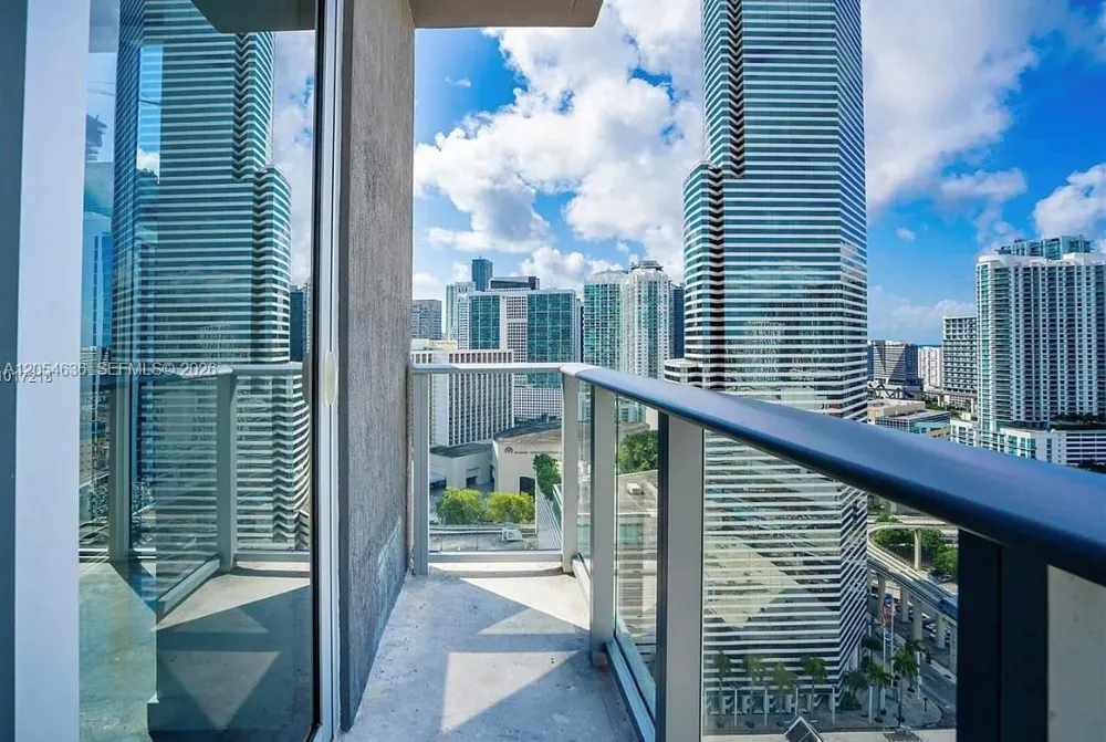 151 SE 1st St #2411 Miami, FL 33131
