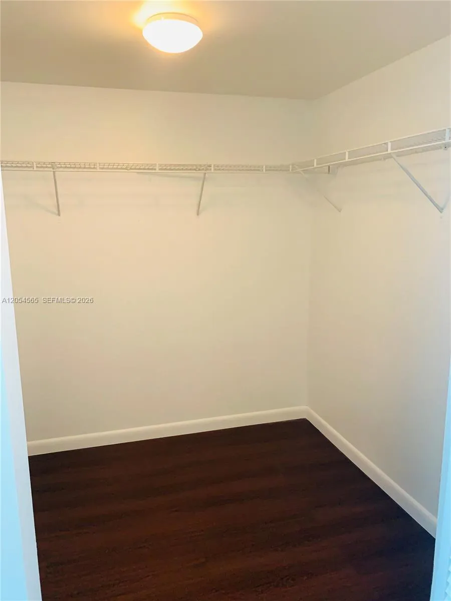 2101 Brickell Ave #2611 Miami, FL 33129