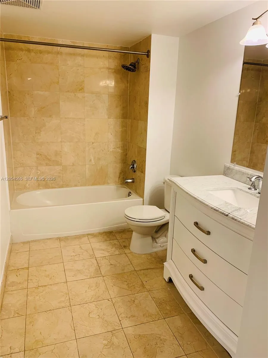 2101 Brickell Ave #2611 Miami, FL 33129