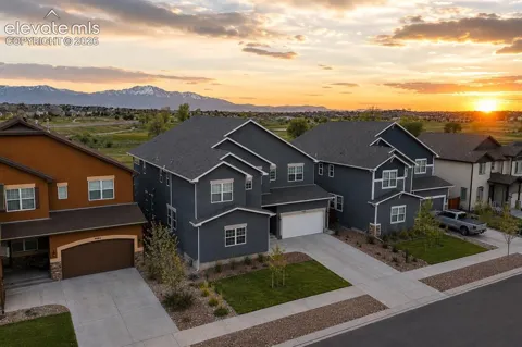 9692 Fairway Glen Drive