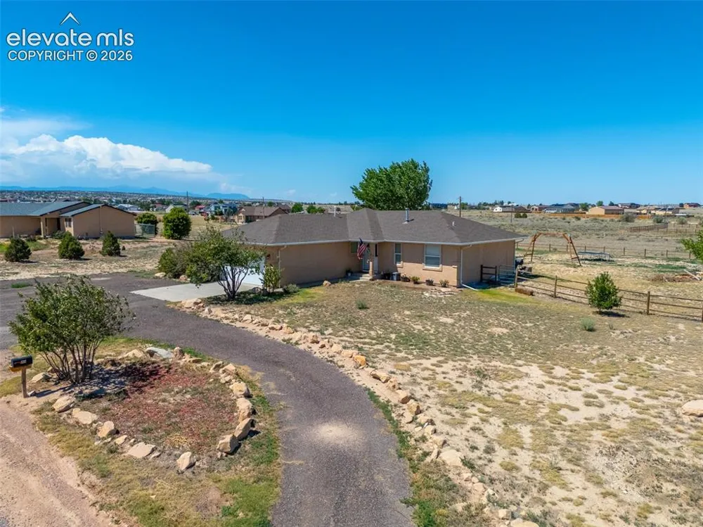 635 E Chaunsey Drive Pueblo West, CO 81007