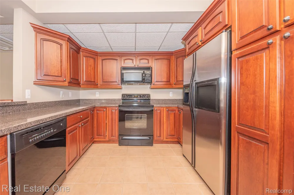18218 Clairmont Circle E Northville Township, MI 48168