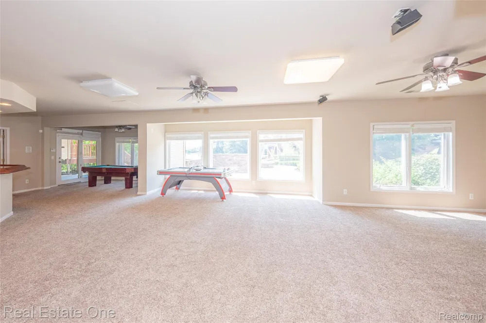 18218 Clairmont Circle E Northville Township, MI 48168