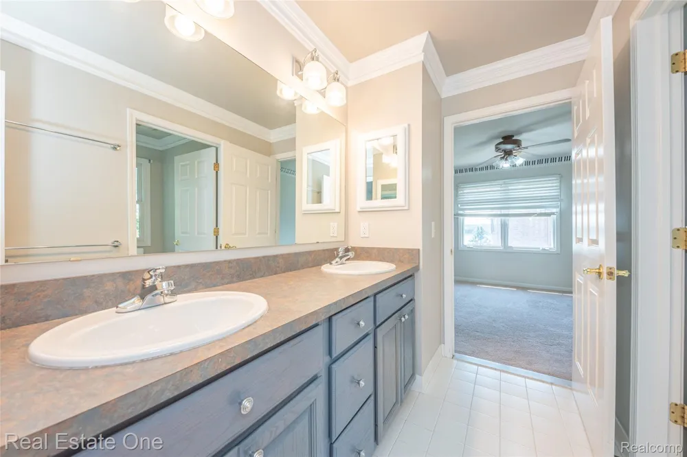 18218 Clairmont Circle E Northville Township, MI 48168