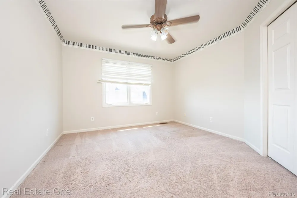 18218 Clairmont Circle E Northville Township, MI 48168