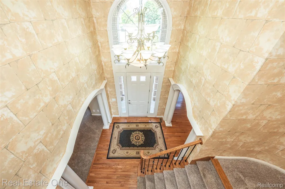 18218 Clairmont Circle E Northville Township, MI 48168