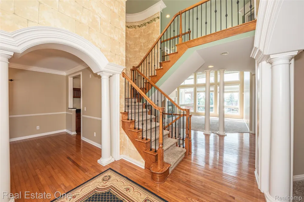 18218 Clairmont Circle E Northville Township, MI 48168