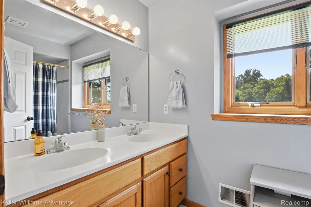 1480 Peppergrove Drive Brighton City, MI 48116