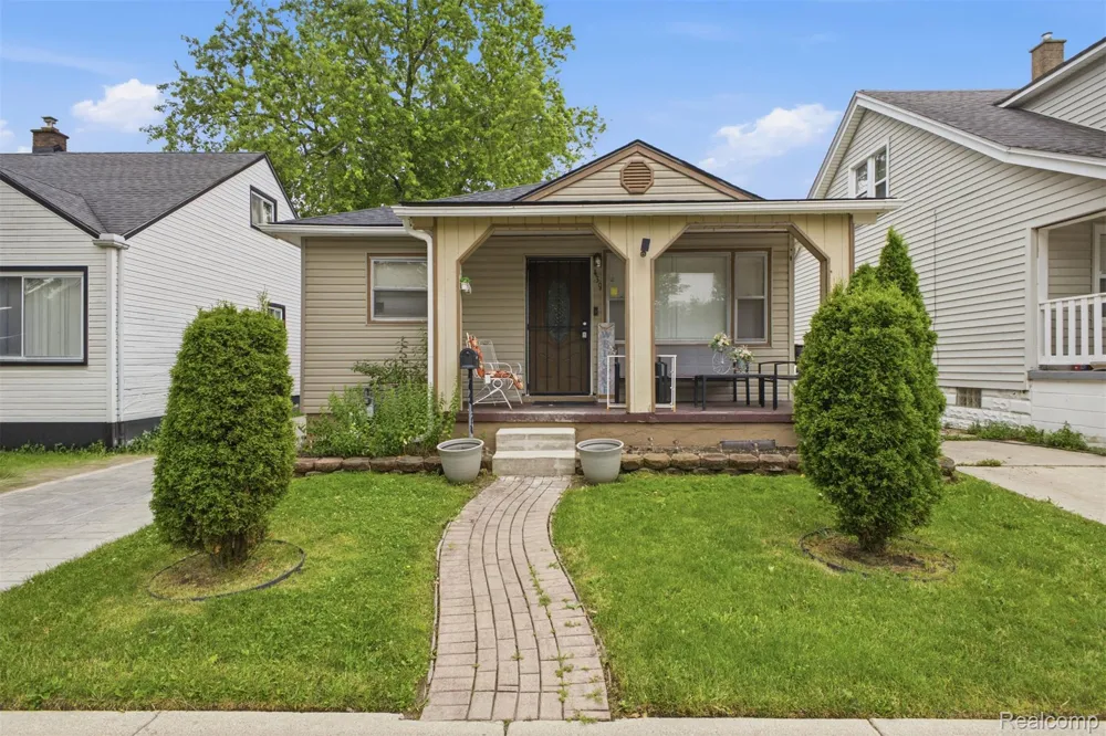 439 Cleveland Avenue Lincoln Park City, MI 48146