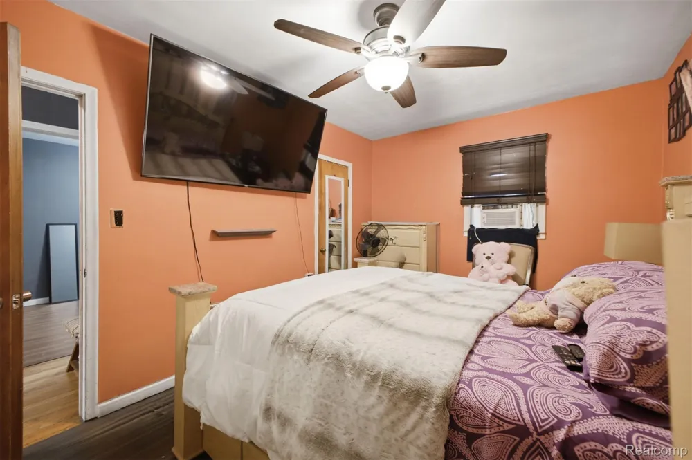 439 Cleveland Avenue Lincoln Park City, MI 48146