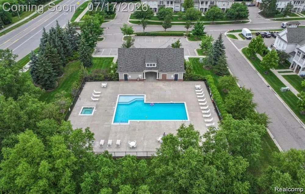 5210 Addington Drive Commerce Charter Township, MI 48390
