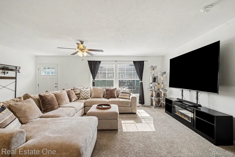 6548 Prince Blvd Tyrone Township, MI 48430