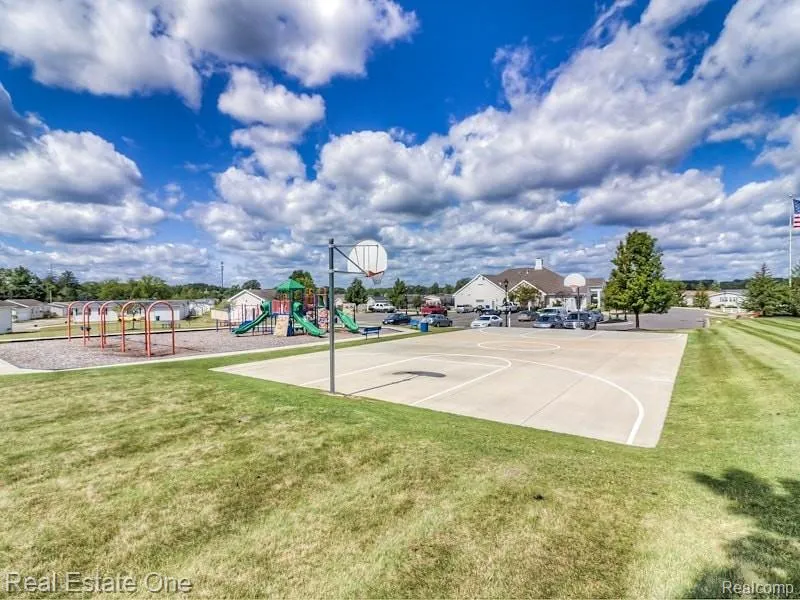 6548 Prince Blvd Tyrone Township, MI 48430
