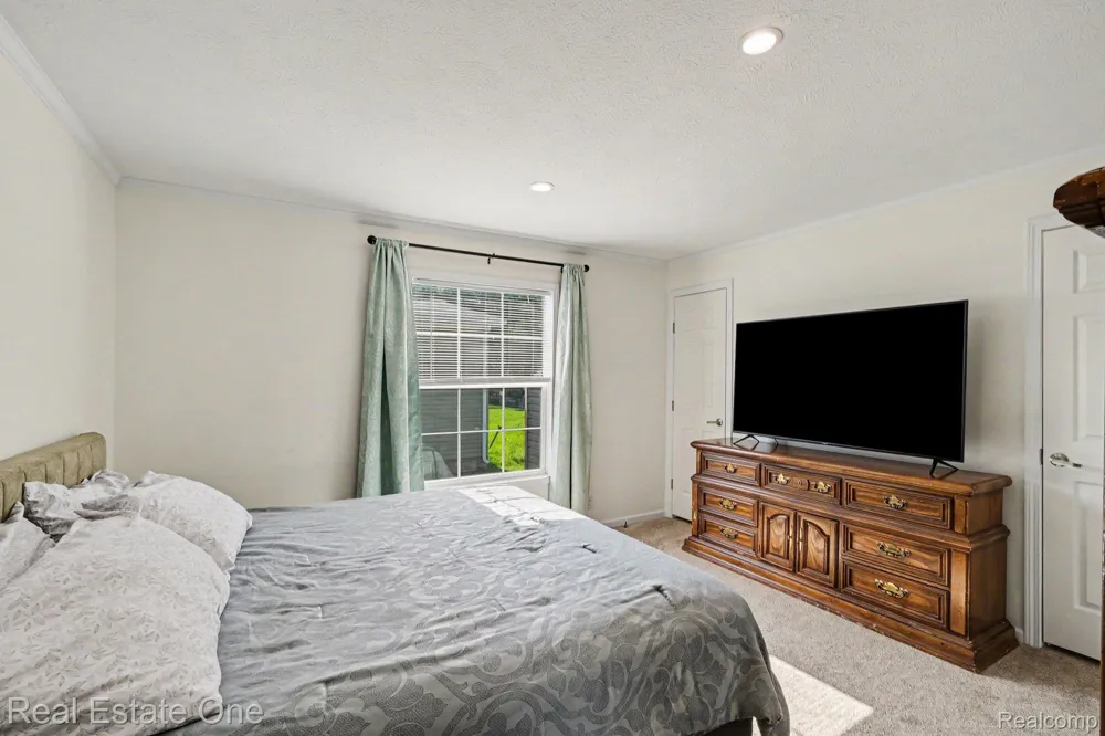 6548 Prince Blvd Tyrone Township, MI 48430