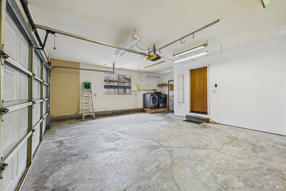 1550 Chabot Court Eureka, CA 95503