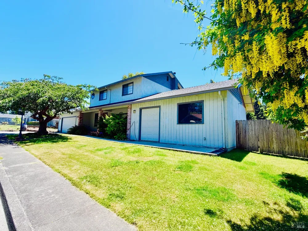 1550 Chabot Court Eureka, CA 95503