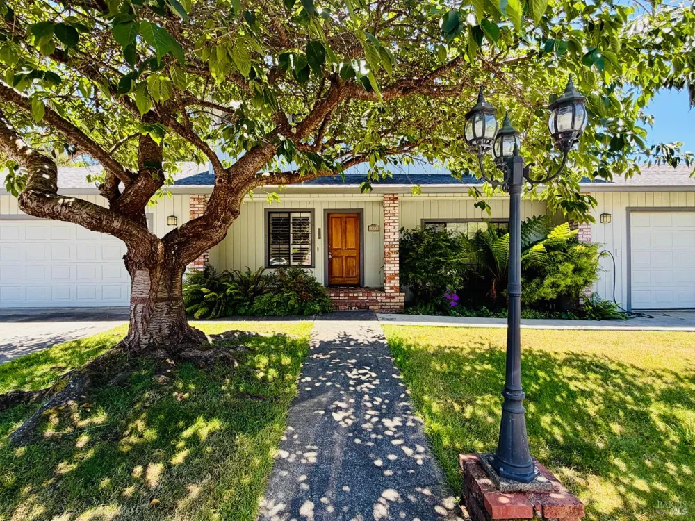 1550 Chabot Court Eureka, CA 95503