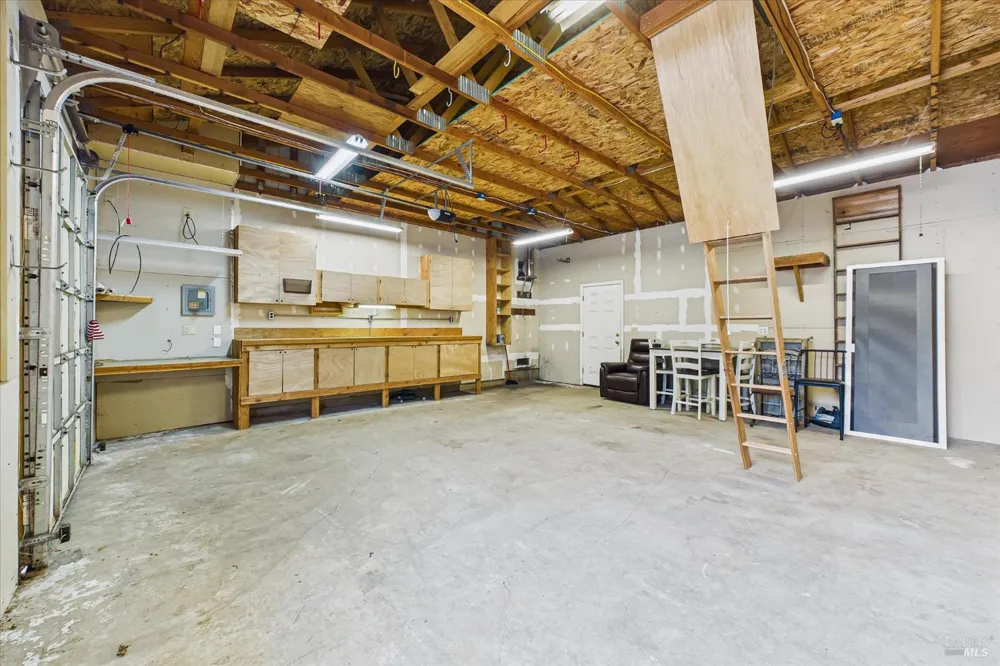 1550 Chabot Court Eureka, CA 95503