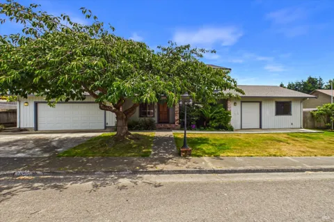 1550 Chabot Court