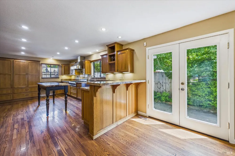 1550 Chabot Court Eureka, CA 95503