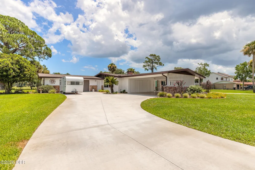 801 Fairway Drive New Smyrna Beach, FL 32168