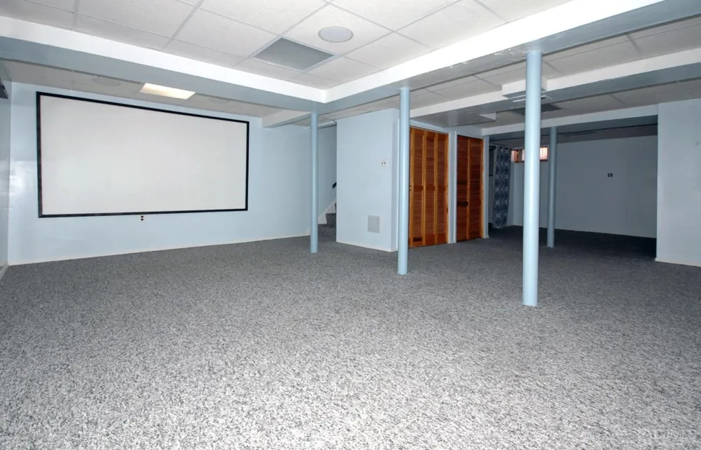 48 Astor Court Sayreville, NJ 08872