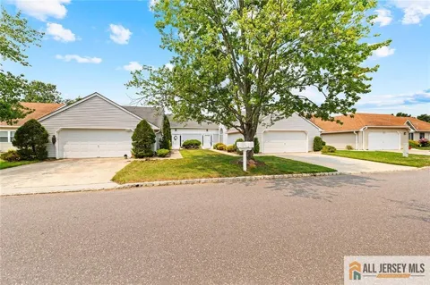 664 Azalea Plaza #664B